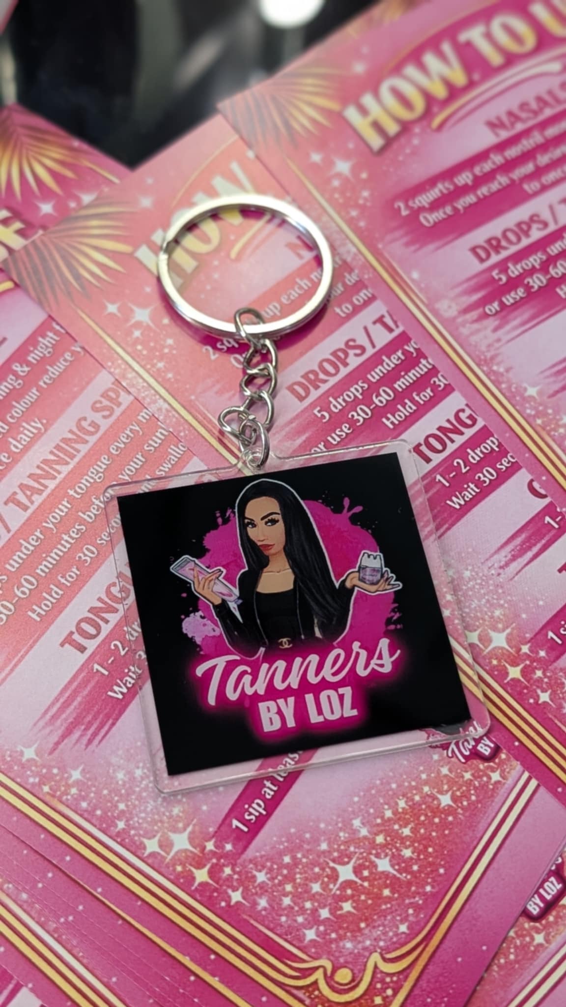LOZ TANNERS KEYRING
